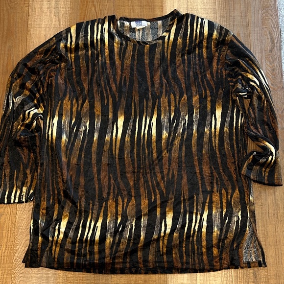 Women's Zebra Print Top - Picture 1 of 1